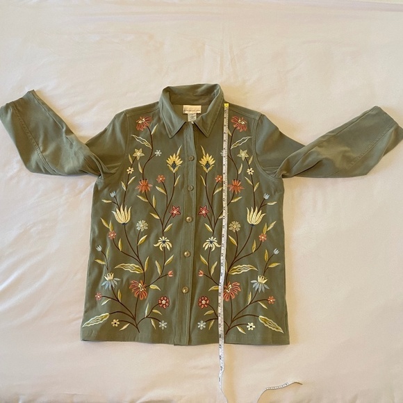Susan Graver‎ Floral Embroidered Faux Suede Button Front Shirt Jacket Shacket- S - Picture 4 of 8